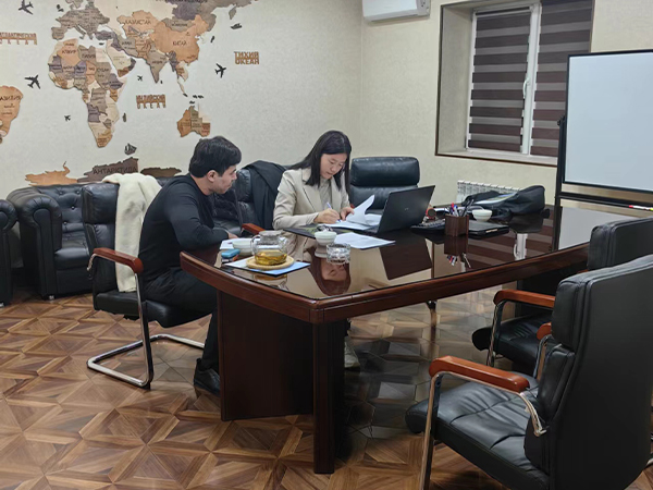 Signing contract for an park rides in Tashkent 